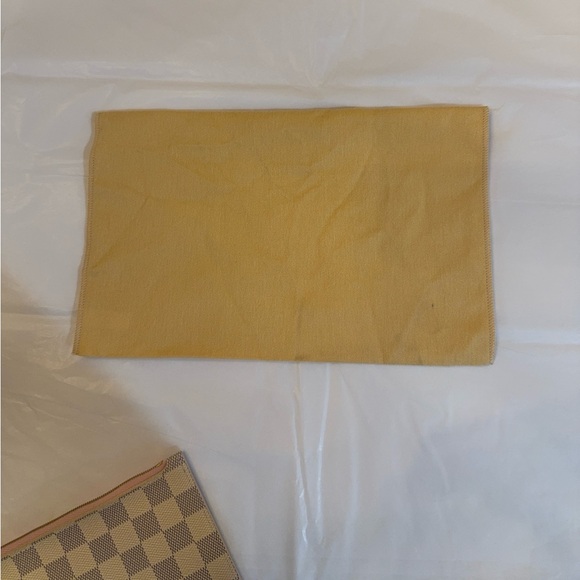 Louis Vuitton Damier Azur Wristlet - Picture 12 of 12